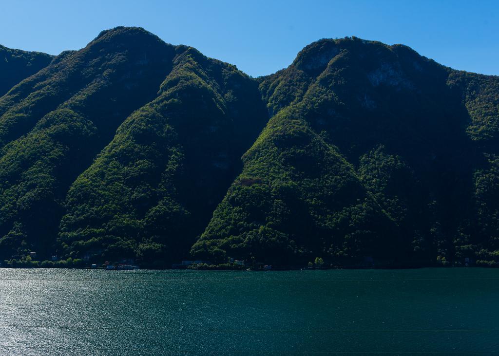 Tra Lago E Montagna Baita La Morena Nesso Exteriér fotografie
